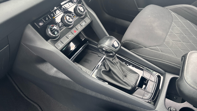 Skoda Karoq 1.5 TSI Sport Line 5dr DSG Petrol Estate